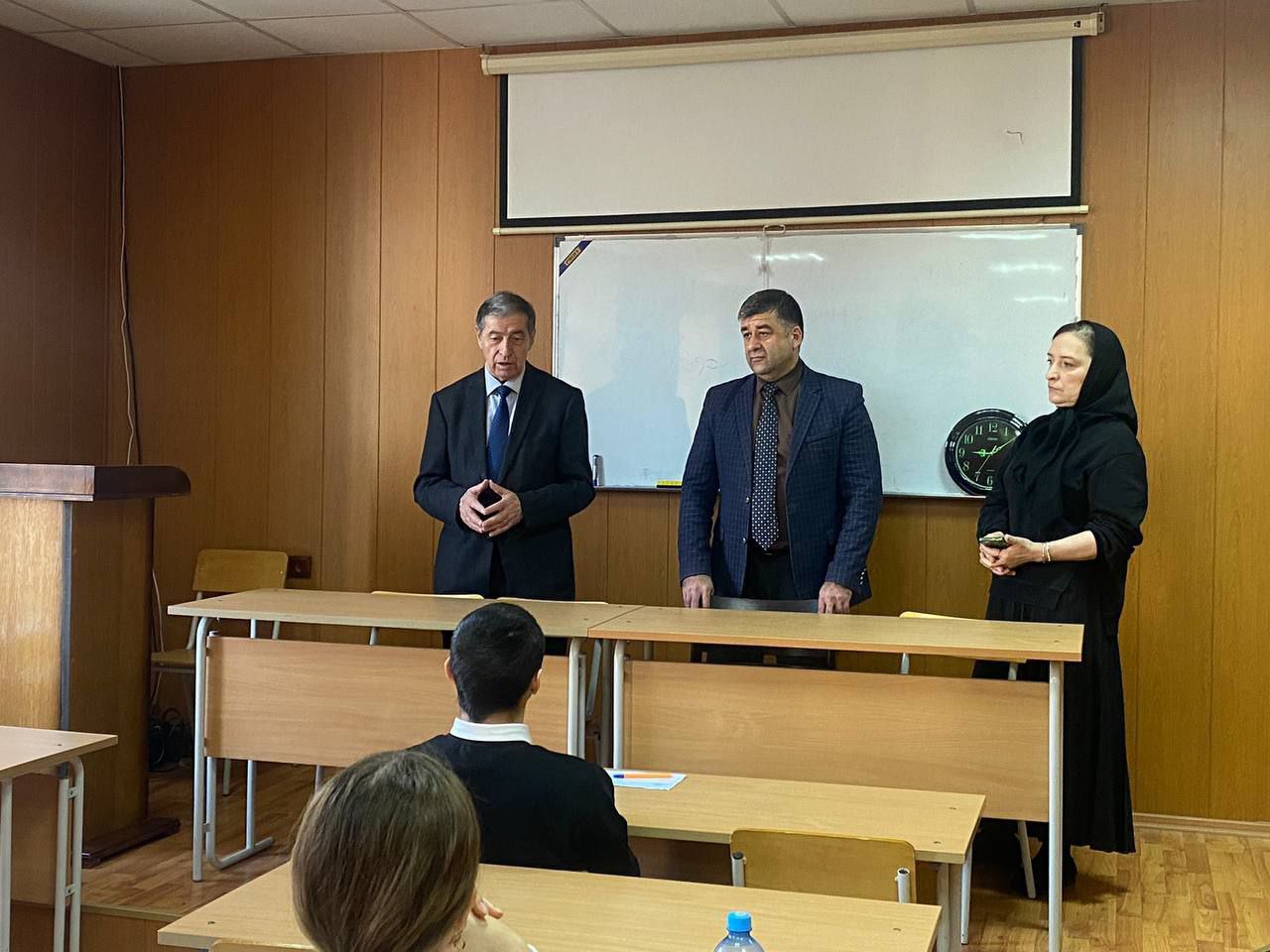 В ДГУ прошел региональный этап ВсОШ по русскому и иностранным языкам