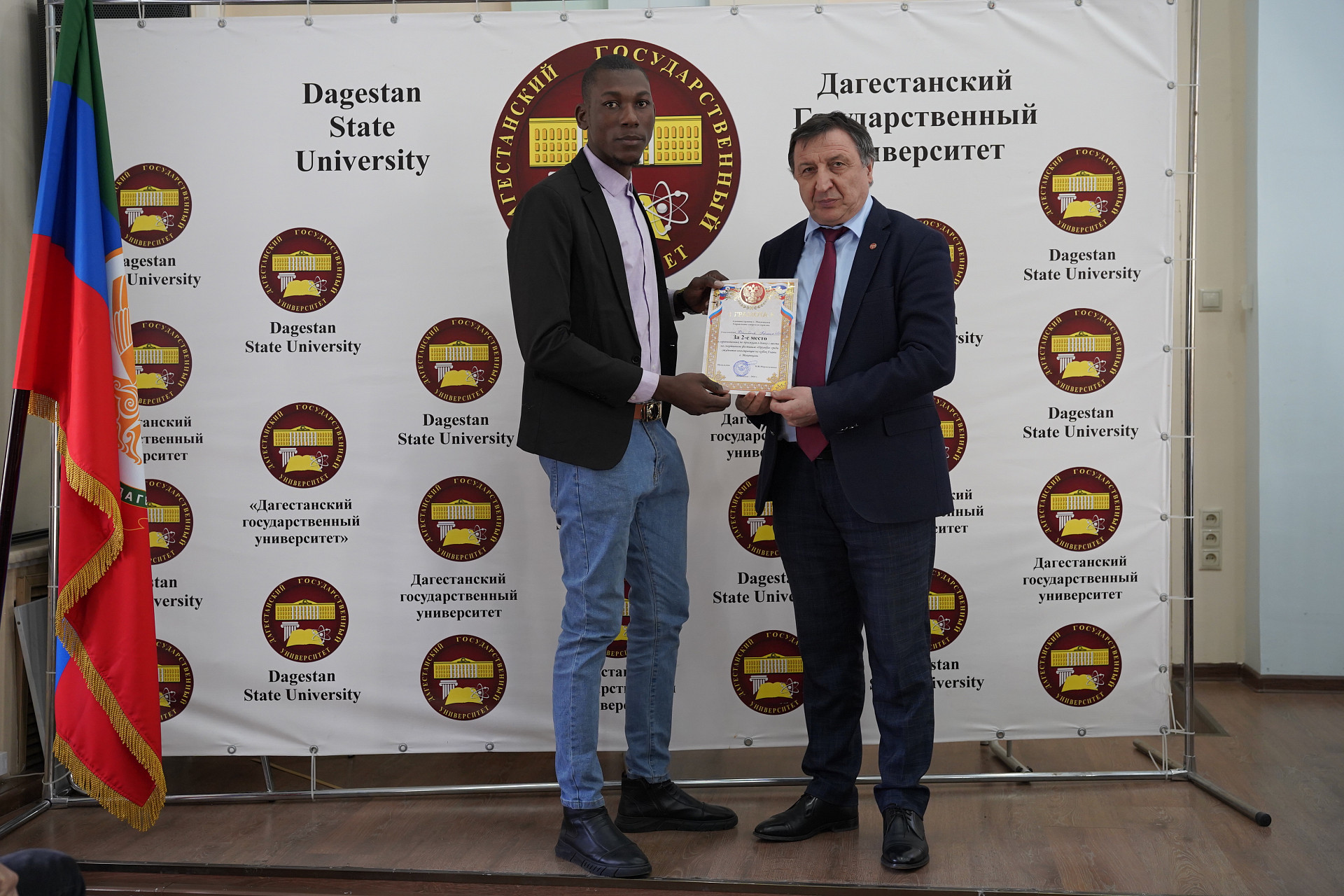 Иностранные студенты ФМО ДГУ блестяще выступили на фестивале «Дружба»