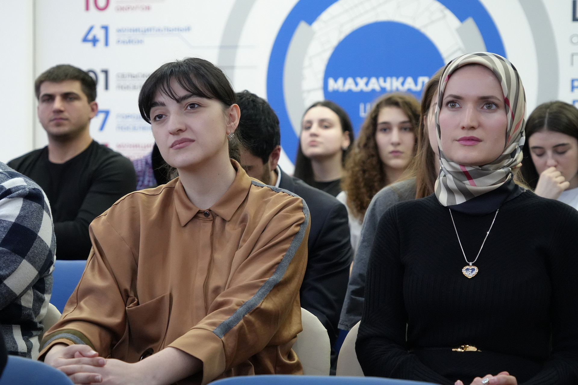 Сотрудники и студенты ДГУ приняли участие во встрече «Преемственность поколений в науке»