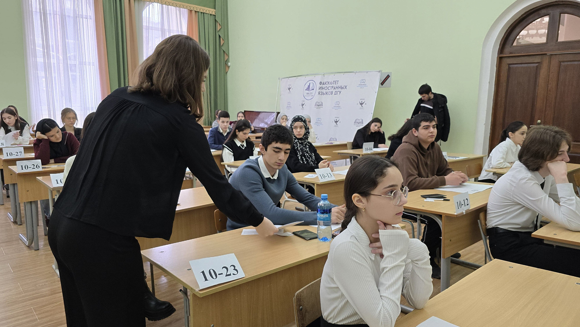 Школьники РД проверили свои знания по русскому языку на региональном этапе ВсОШ в ДГУ